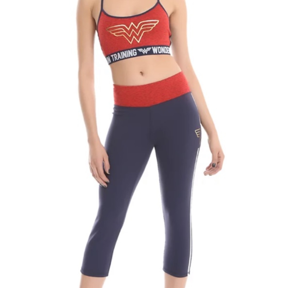 DC Comics Wonder Woman In Training Active Capris‎